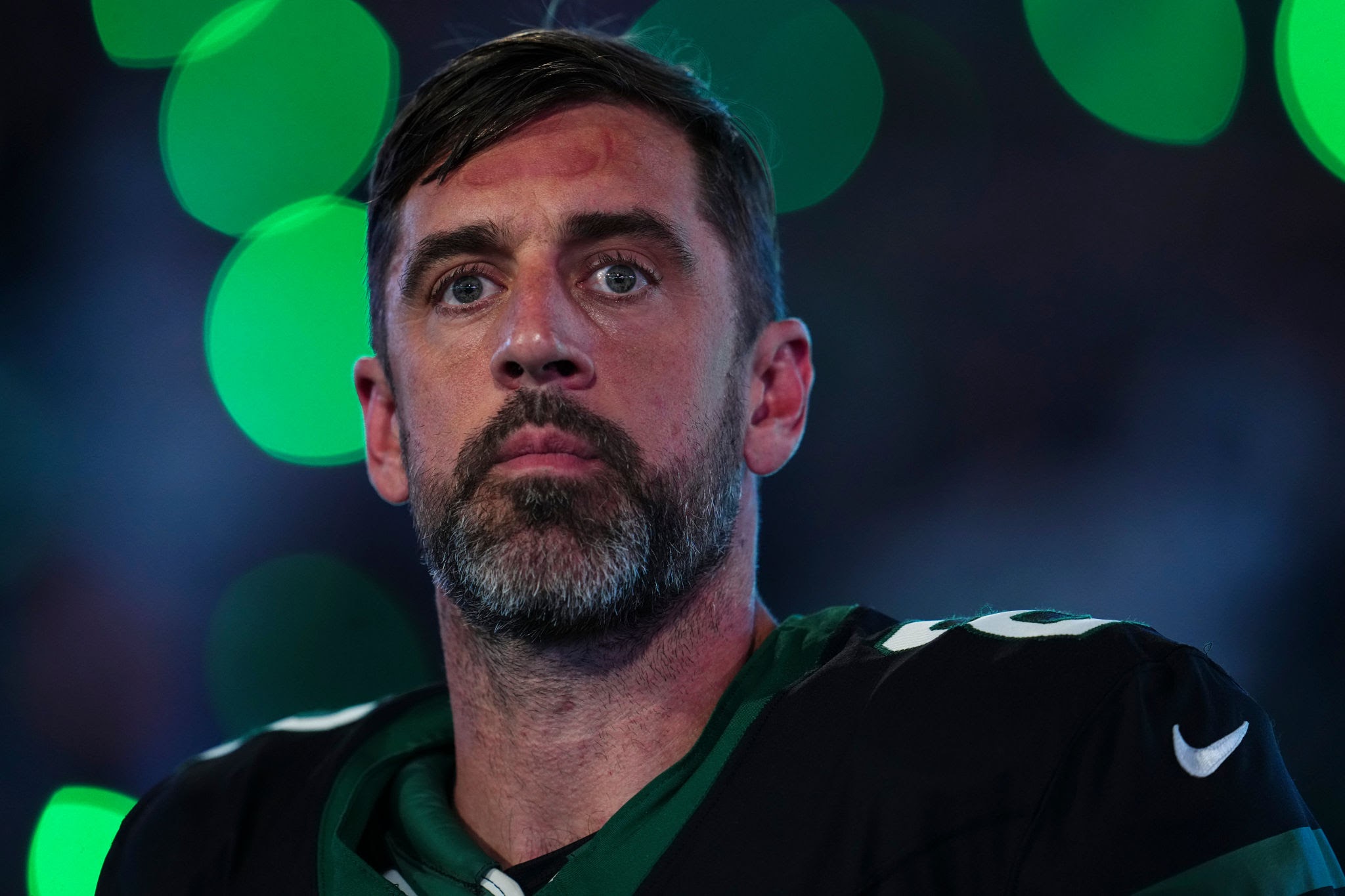 Aaron Rodgers Signs with Pittsburgh Steelers, Instantly Becomes Game-Changer for the Franchise