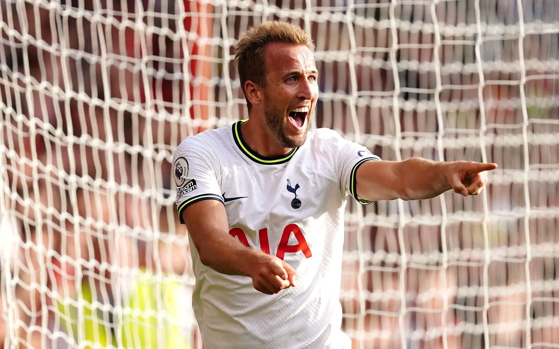 Harry Kane Returns to Tottenham Hotspur: Massive Fans Celebration of the Icon’s January Comeback