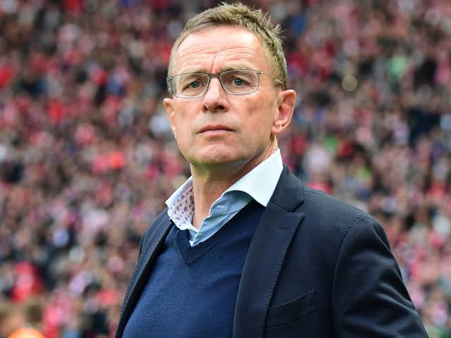 Ehemaliger RB Leipzig-Trainer Ralf Rangnick kollabiert und wird ins Krankenhaus eingeliefert