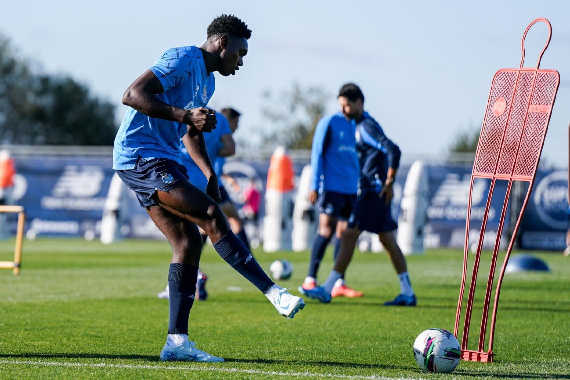 Atualização da Equipe: Samu Omorodion e Outros Dois Jogadores Importantes Fora do Jogo contra o Moreirense Hoje à Noite