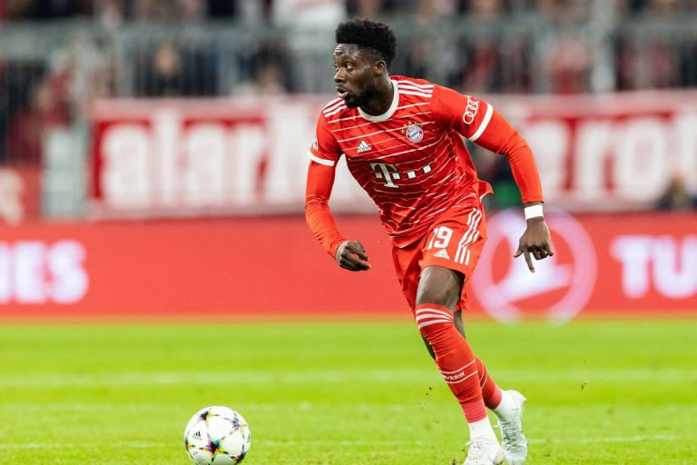 Eilmeldung: VFL Bochum gibt die Verpflichtung von Alphonso Davies von Bayern München bekannt