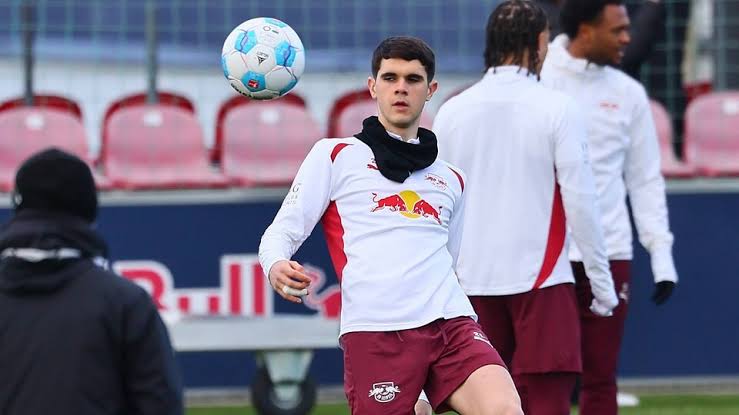 Villa’s Nedeljković beeindruckt bei RB Leipzig-Debüt gegen Augsburg