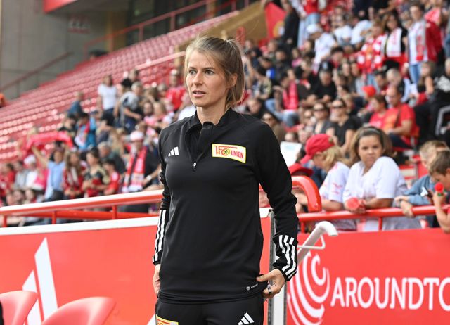 Eilmeldung: Union Berlin Co-Trainerin Marie-Louise Eta reicht Rücktrittsschreiben ein und nennt schockierende Gründe