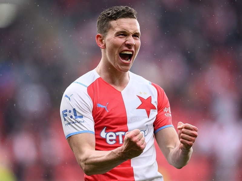 Slavia Praha pravděpodobně přijme ohromující nabídku Manchesteru United na Lukáše Provoda