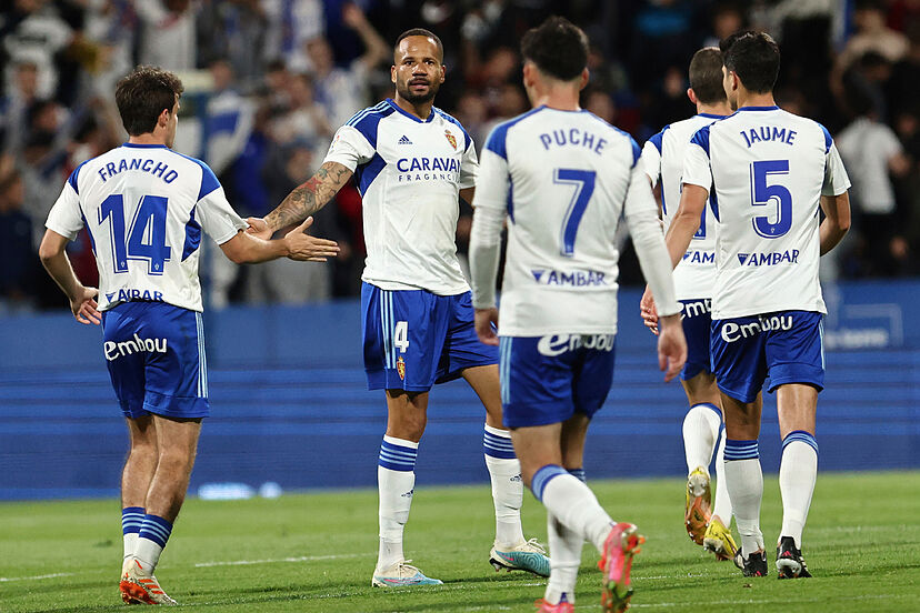 Última Hora: El Colapso Catastrófico del Real Zaragoza: El Descenso Acecha Mientras las Estrellas Abandonan el Barco Hundido