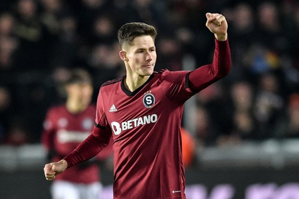 Sparta Praha obdržela nabídku 30 milionů liber od Manchesteru City na Martina Vitíka
