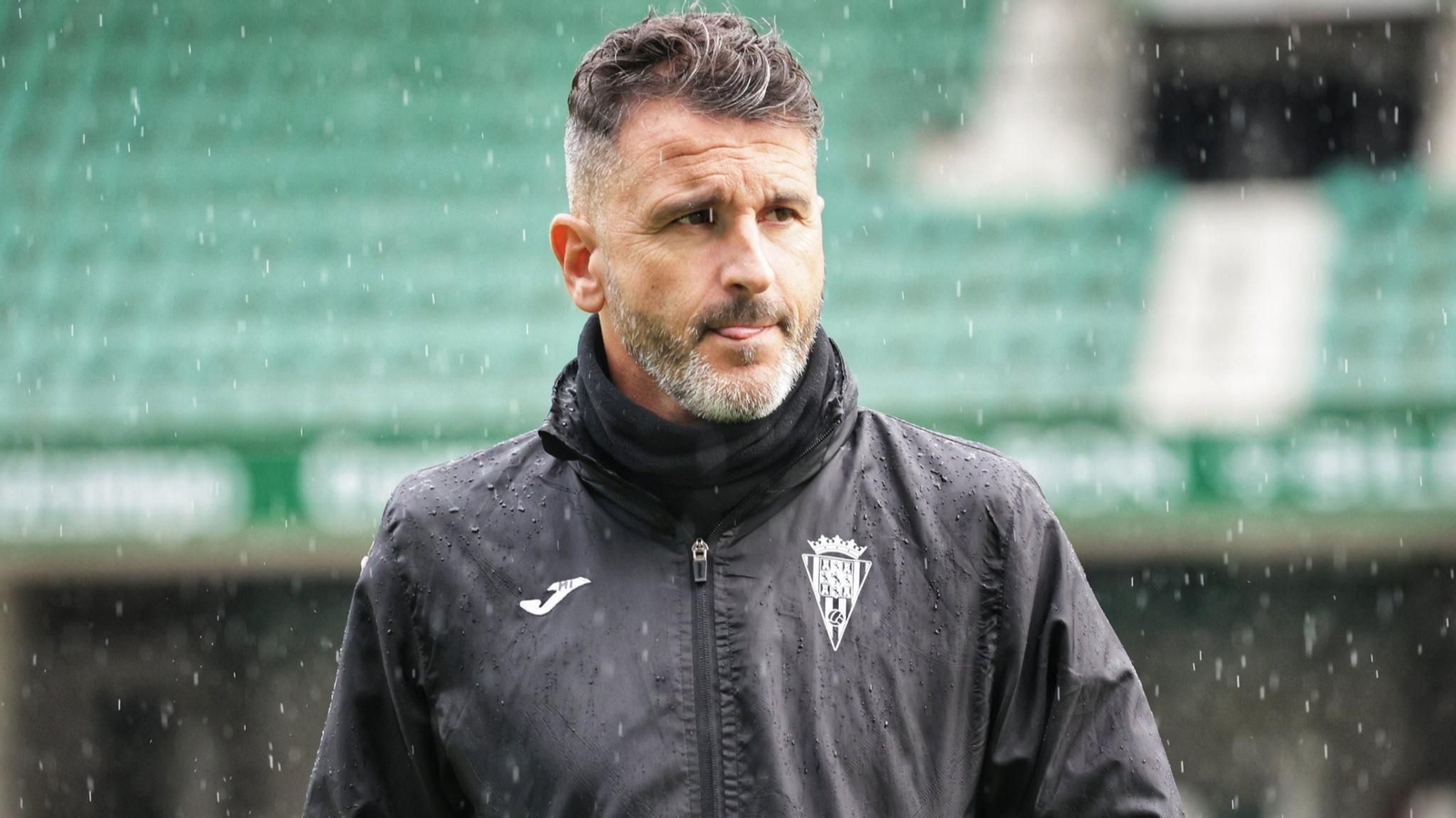 Iván Ania del Córdoba CF Declara que la Victoria ante el Oviedo es Obligatoria: Dos Razones de Peso