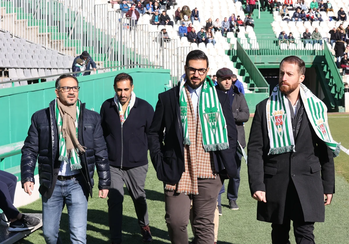 El presidente Abdulla Al-Zain elogia a los aficionados del Córdoba CF como los mejores del fútbol español