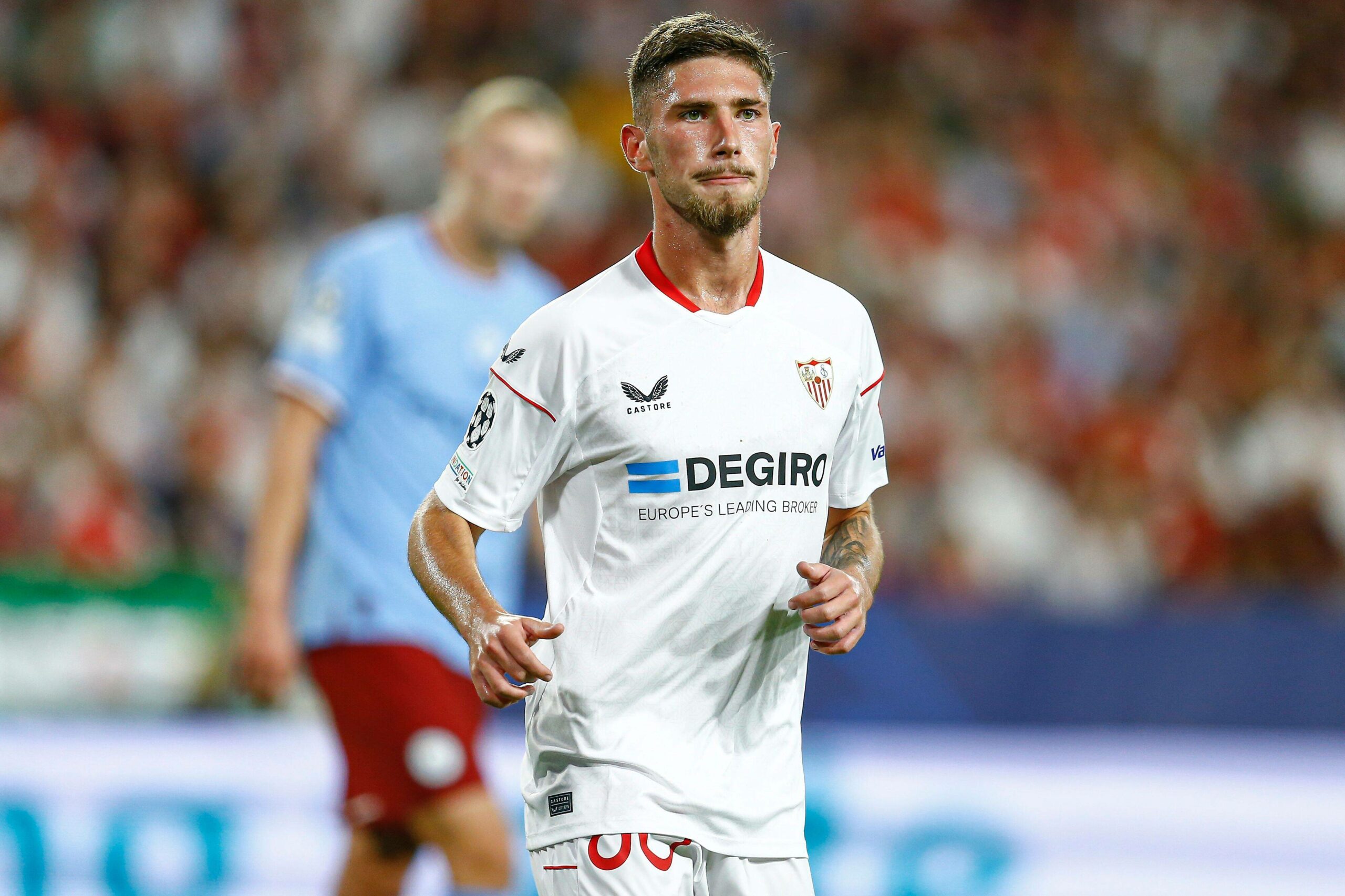 El Sevilla FC podría aceptar la oferta millonaria del Manchester United por José Ángel Carmona