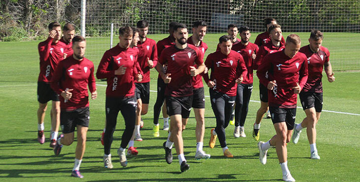 Actualización: El Córdoba CF se enfrenta al Real Oviedo sin sus claves Rubén Alves y Théo Zidane